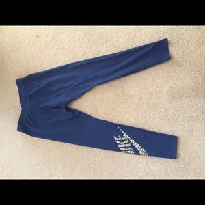 Nike legacy tight size medium